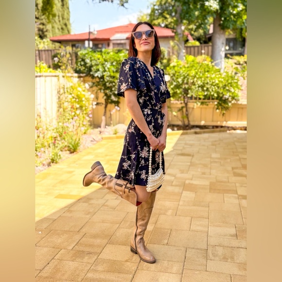 Floral Wrap Dress With Flare Sleeves - Picture 5 of 6